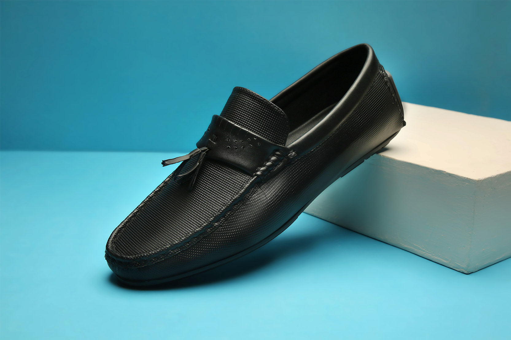 Moccasin Shoes for men in Pakistan | Urbansole